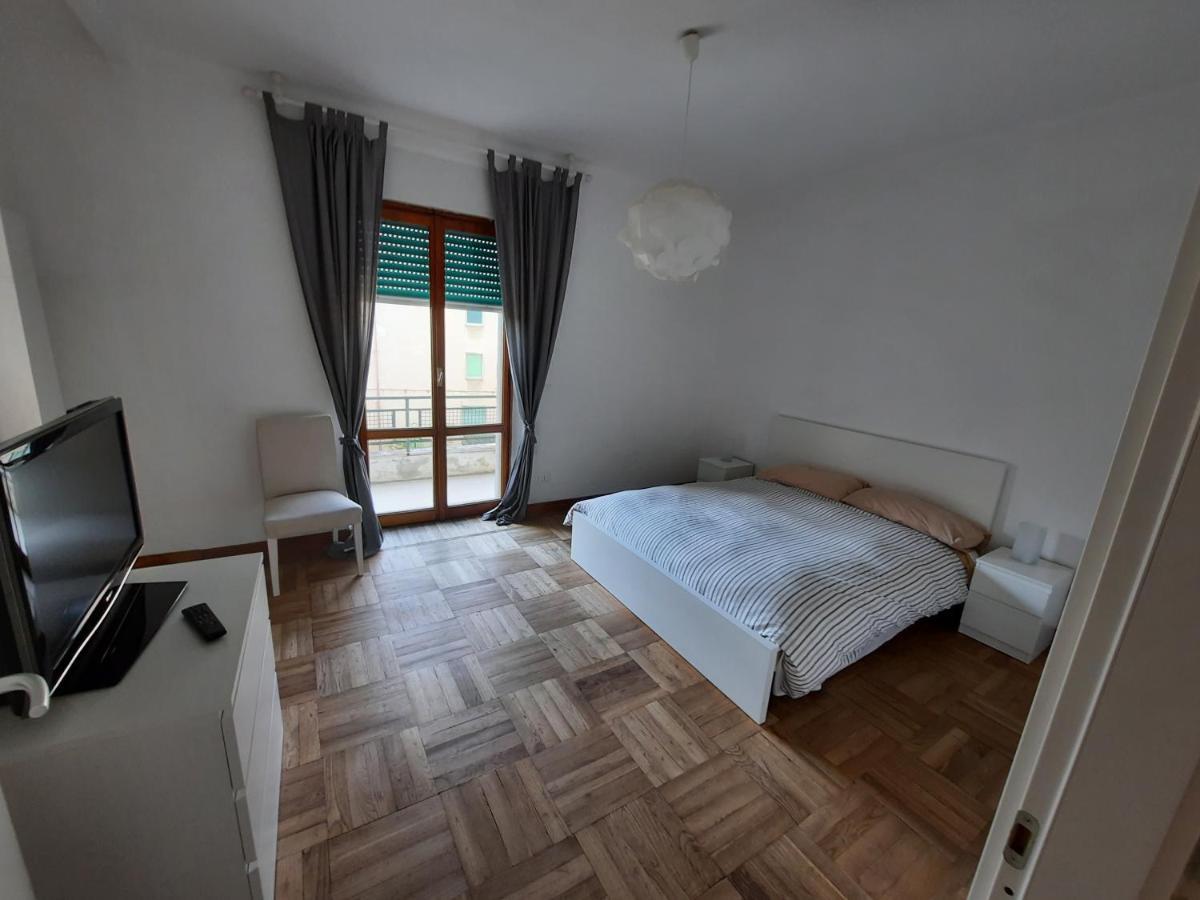 Casa Romeo Appartamento Con Posto Auto Finale Ligure Exterior foto