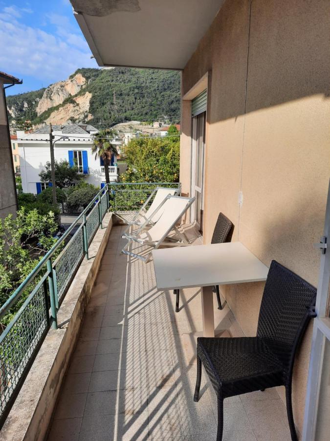 Casa Romeo Appartamento Con Posto Auto Finale Ligure Exterior foto